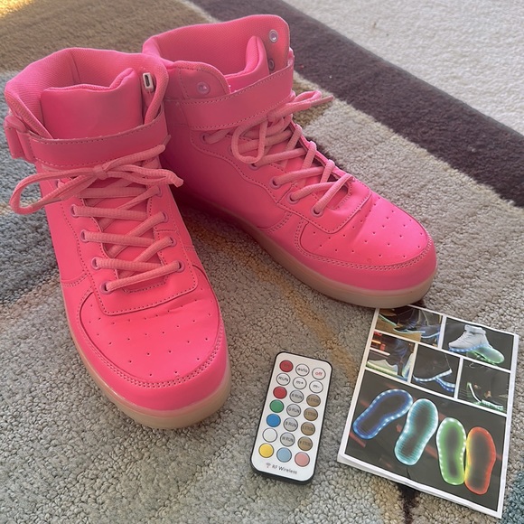 Hot pink light up hightops - Picture 8 of 9